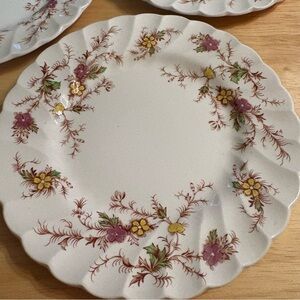 Set of 3 Floral Patterned Dinner Plate